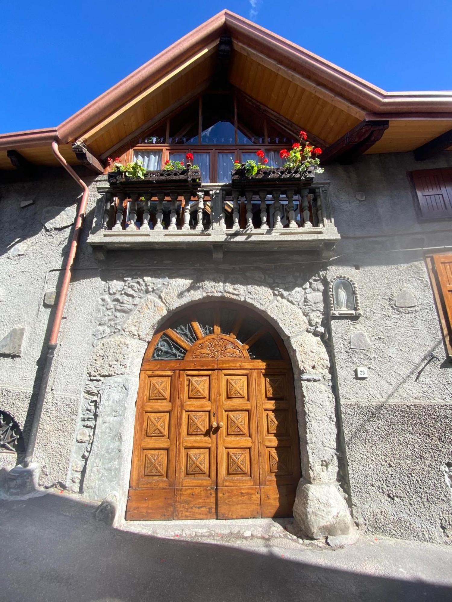 Casa Nel Centro Storico Di Borno Villa Dış mekan fotoğraf